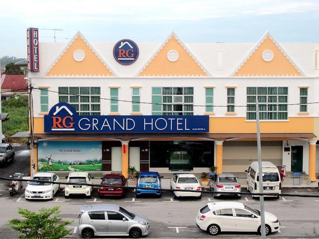 Rg Grand Hotel Batu Pahat Bagian luar foto